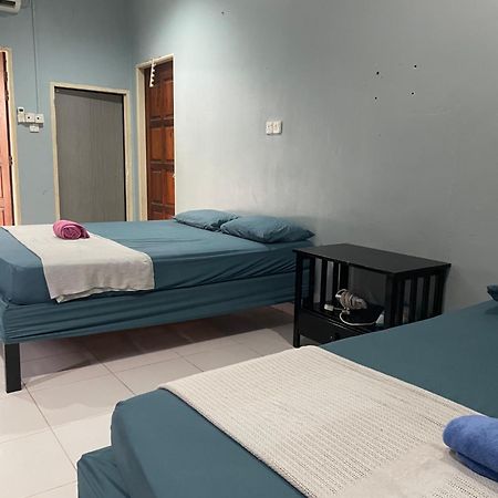Hj Hassan Guest House- Studio Unit Kuala Terengganu Dış mekan fotoğraf