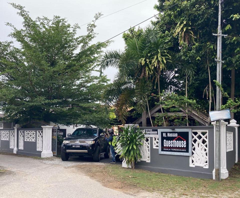 Hj Hassan Guest House- Studio Unit Kuala Terengganu Dış mekan fotoğraf
